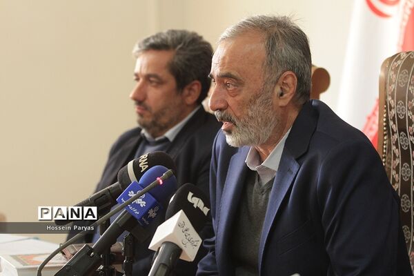 نشست خبری بیست‌ونهمین اجلاس سراسری نماز