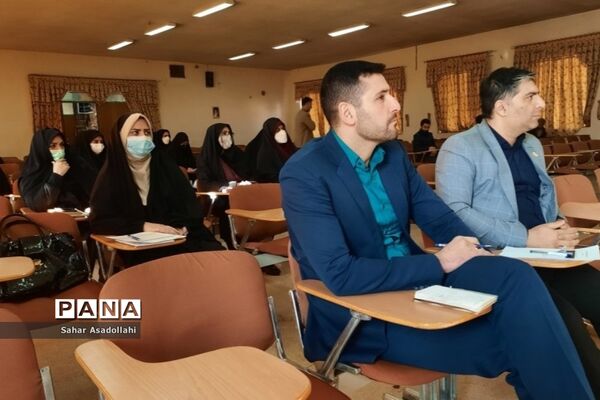 نشست هماهنگی  برنامه‌های «فجر علوی» در دماوند