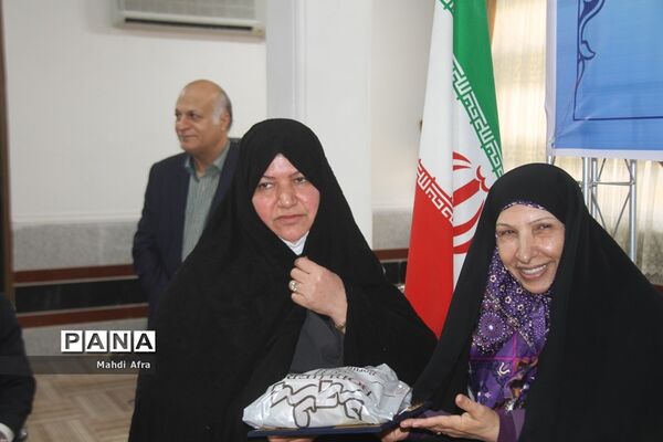 برگزاری آیین رونمایی از کتاب «کار خیر» معرفی ده خیر مدرسه‌ساز بهبهانی