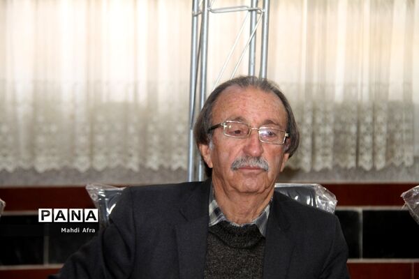 برگزاری آیین رونمایی از کتاب «کار خیر» معرفی ده خیر مدرسه‌ساز بهبهانی