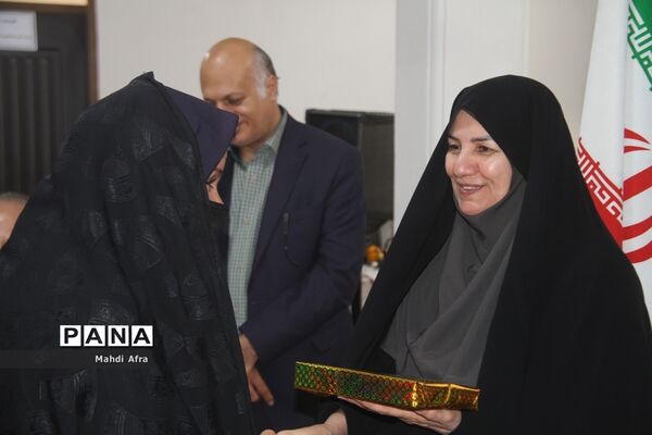برگزاری آیین رونمایی از کتاب «کار خیر» معرفی ده خیر مدرسه‌ساز بهبهانی