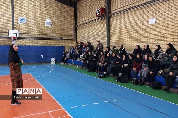 ‌برگزاری دوره‌ توانمندسازی نیروهای جدیدالورود در سالن ورزشی فتح‌المبین در شهرری