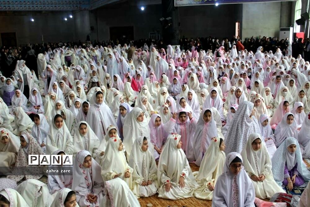 جشن عبادت در محمودآباد