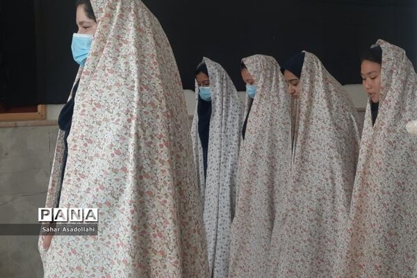 محفل انس با قرآن به‌مناسبت شهادت امام هادی (ع) در سربندان دماوند