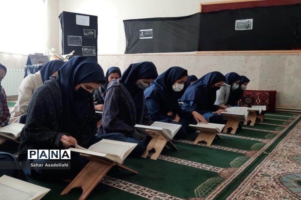 محفل انس با قرآن به‌مناسبت شهادت امام هادی (ع) در سربندان دماوند