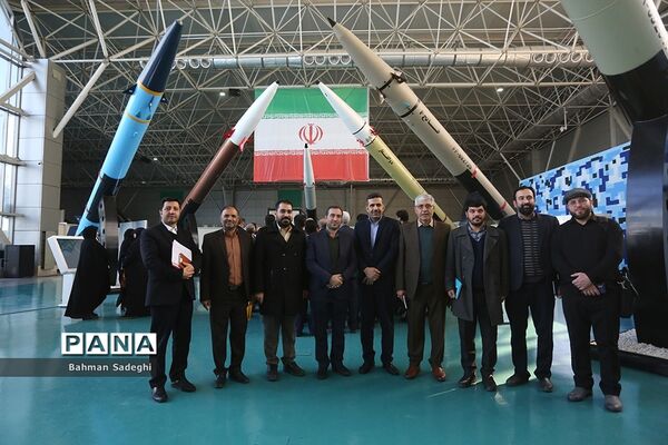 بازدید مدیران سازمان دانش‌آموزی از نمایشگاه دائمی  «پارک ملی هوافضا‌»