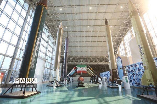 بازدید مدیران سازمان دانش‌آموزی از نمایشگاه دائمی  «پارک ملی هوافضا‌»