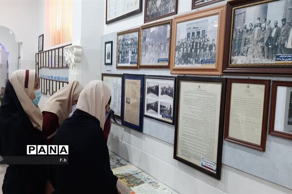 بازدید علمی دانش‌آموزان آموزشگاه شهید اکرمی از موزه فرهنگ و هنر بافق