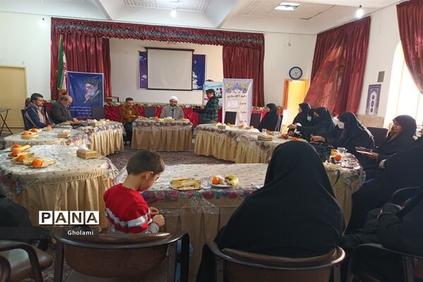 برگزاری جلسه هم‌اندیشی مدیران شهرک زینبیه منطقه ۱۳ با موضوع جهاد تبیین