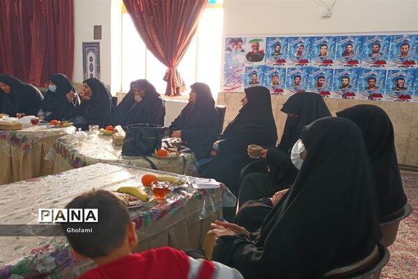 برگزاری جلسه هم‌اندیشی مدیران شهرک زینبیه منطقه ۱۳ با موضوع جهاد تبیین