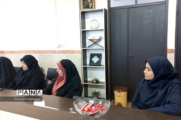 جلسه توانمندسازی مدیران جدید در بهارستان 2