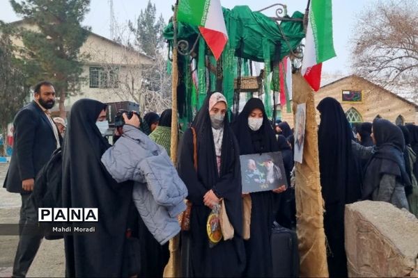 اعزام ۲۴۰ دانش‌آموز دختر دماوند به مناطق عملیاتی جنوب کشور