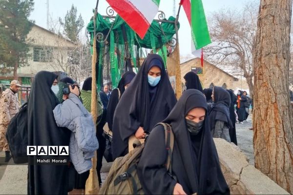 اعزام ۲۴۰ دانش‌آموز دختر دماوند به مناطق عملیاتی جنوب کشور