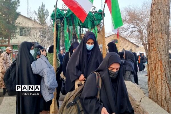 اعزام ۲۴۰ دانش‌آموز دختر دماوند به مناطق عملیاتی جنوب کشور