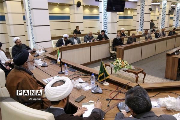 نشست تخصصی با موضوع مبانی دینی حکمرانی مردمی در شیراز