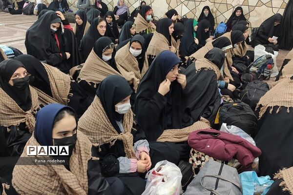 اعزام دانش‌آموزان به اردوی راهیان نور در رودهن