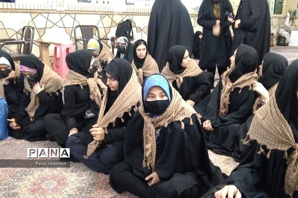 اعزام دانش‌آموزان به اردوی راهیان نور در رودهن