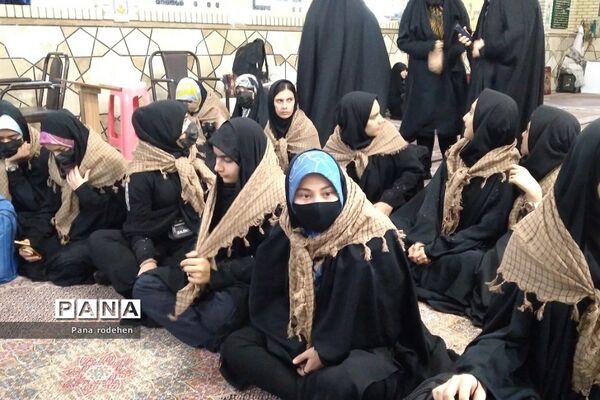اعزام دانش‌آموزان به اردوی راهیان نور در رودهن