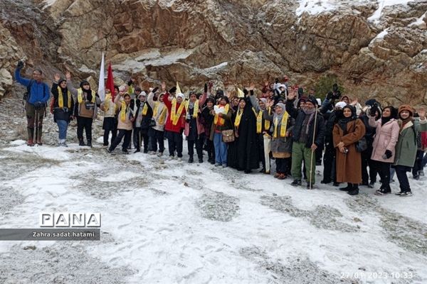 اردوی دانش‌آموزان دختر پاکدشتی و چهاردانگه  در اردوگاه شهید باهنر