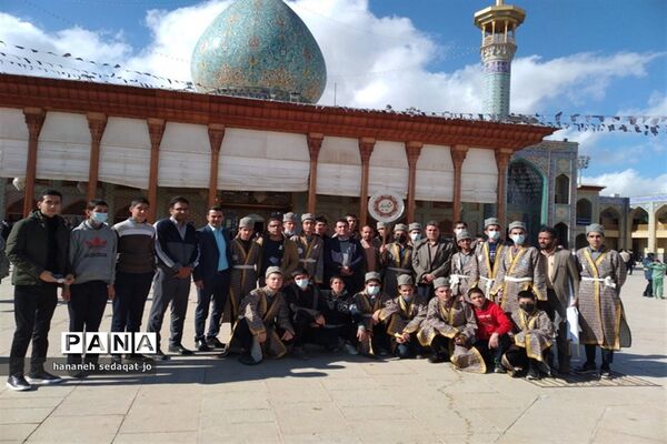 حضور فرهنگیان و دانش‌آموزان عضو سازمان دانش‌آموزی فارس در تجمع اعتراض‌آمیز محکومیت اهانت به قرآن کریم در شیراز