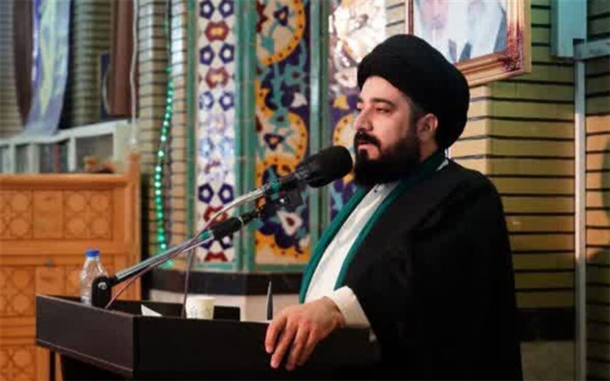 دشمنان از هویت دینی و ملی مسلمانان به ویژه ایرانیان آسیب‌های زیادی دیده‌اند
