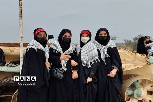 تجدید بیعت دانش‌‌‌آموزان ملارد با شهدا در فتح‌المبین