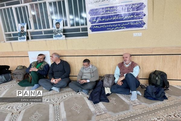 تجدید بیعت دانش‌‌‌آموزان ملارد با شهدا در فتح‌المبین