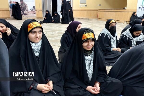 تجدید بیعت دانش‌‌‌آموزان ملارد با شهدا در فتح‌المبین