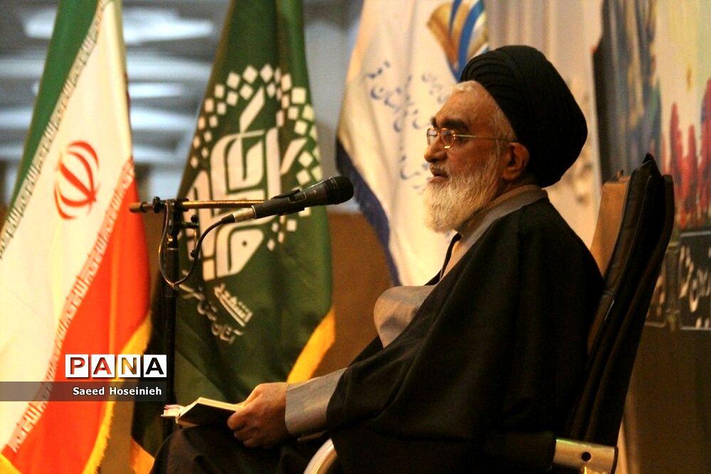 تجدید عهد خادمان فرهنگی قم با آستان مقدس بانوی کرامت