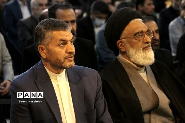 تجدید عهد خادمان فرهنگی قم با آستان مقدس بانوی کرامت