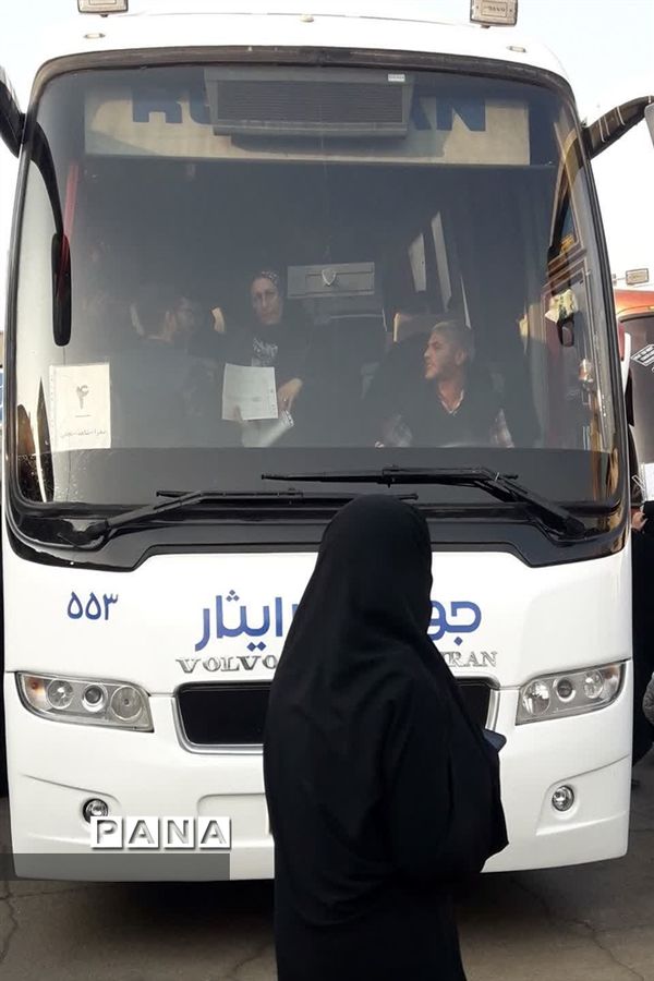 اعزام کاروان راهیان نور دانش‌آموزان کاشان