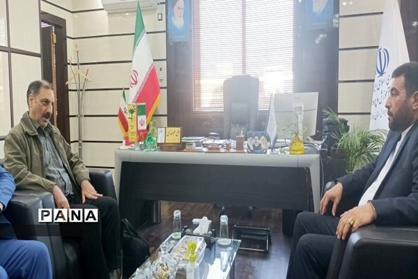 نشست هم‌اندیشی مدیر مالی سازمان دانش‌آموزی کشور با مدیرکل آموزش و پرورش استان بوشهر