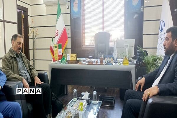 نشست هم‌اندیشی مدیر مالی سازمان دانش‌آموزی کشور با مدیرکل آموزش و پرورش استان بوشهر