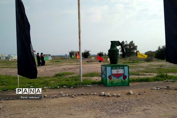 دانش‌آموزان دختر رودهن در اردوی راهیان نور
