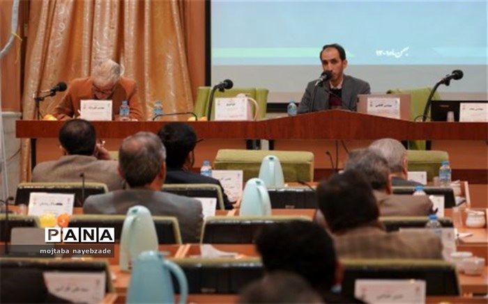 رویکرد تربیتی در امر آموزش، اولویت آموزش متوسطه است