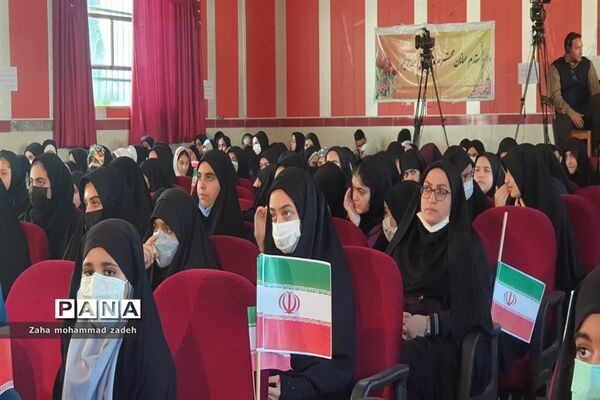 برگزاری جشن انقلاب در محمودآباد