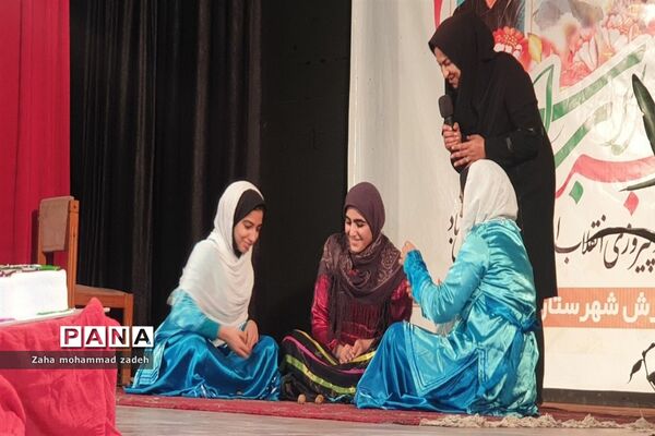 برگزاری جشن انقلاب در محمودآباد
