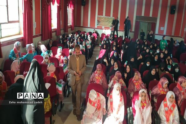 برگزاری جشن انقلاب در محمودآباد
