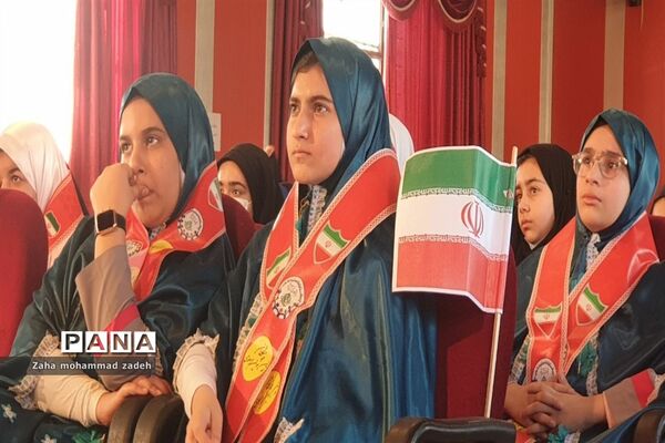 برگزاری جشن انقلاب در محمودآباد