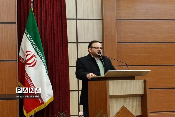 مراسم افتتاحیه اعزام راهیان نور دانش‌آموزی در اداره آموزش و پرورش شهرستان رباط‌کریم