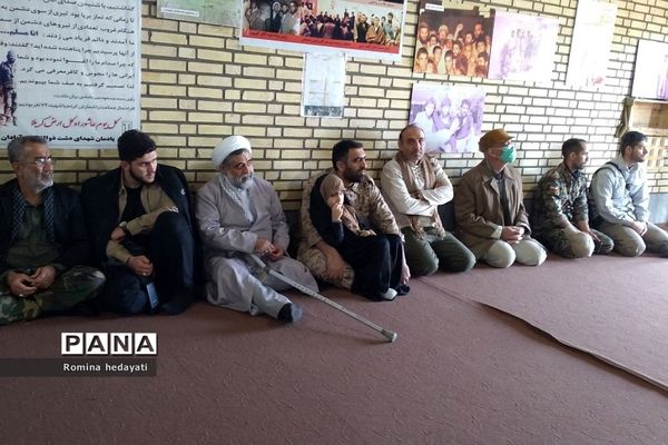 دانش‌آموزان رودهن در اردوی راهیان نور دشت ذوالفقاریه