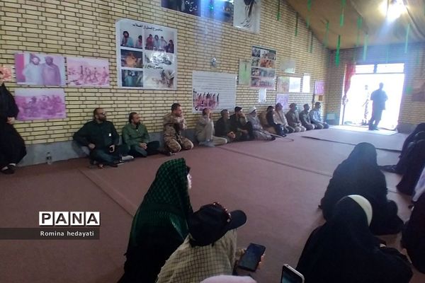 دانش‌آموزان رودهن در اردوی راهیان نور دشت ذوالفقاریه