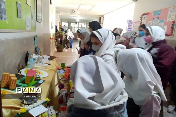 نمایشگاه دست‌سازه‌های دانش‌آموزان آموزشگاه الله‌اکبر اسلامشهر