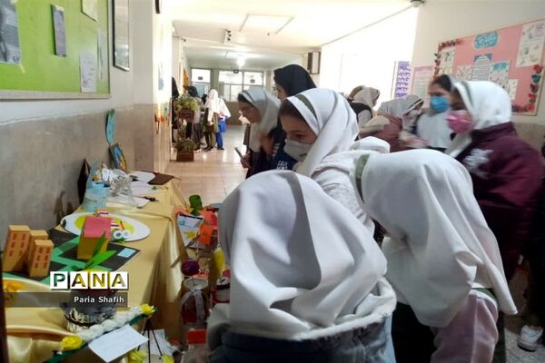 نمایشگاه دست‌سازه‌های دانش‌آموزان آموزشگاه الله‌اکبر اسلامشهر