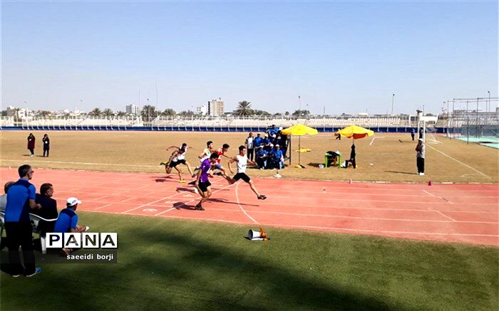 محمد قربانزاده دو و میدانی کار سرعتی ماده صد متر مقام اول را کسب کرد