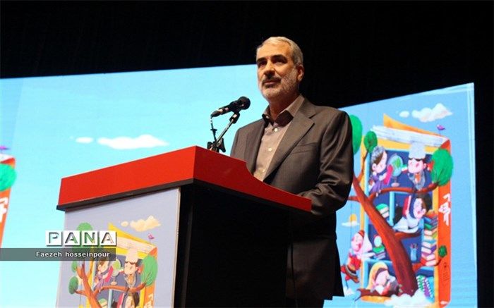 نوری: اگر خانواده را به مطالعه تشویق کنیم، فرهنگ کتابخوانی در کشور رواج پیدا خواهد کرد