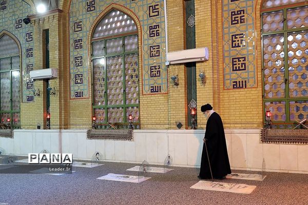حضور رهبر انقلاب اسلامی در مرقد مطهر امام راحل و گلزار شهدای بهشت زهرا