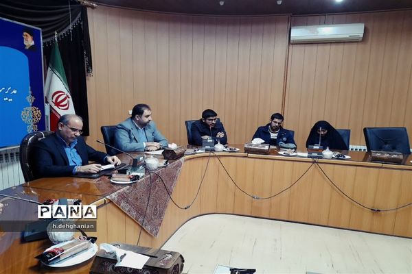برگزاری دومین نشست مجلس دانش‌آموزی شهرستان تفت