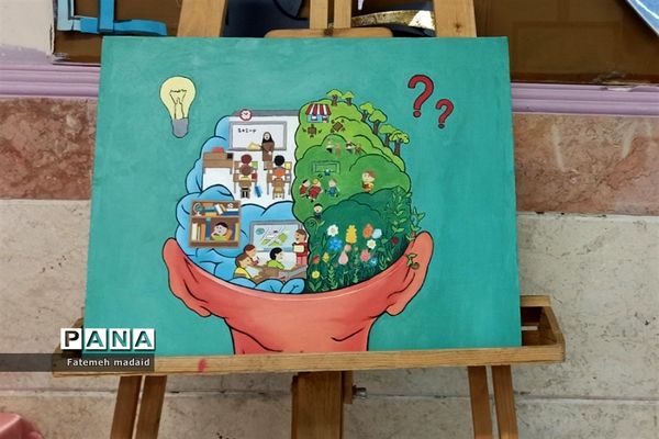 نمایشگاه دستاوردهای دانش‌آموزان به مناسبت دهه‌فجر در بهارستان 2