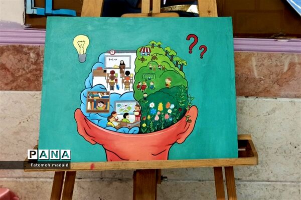 نمایشگاه دستاوردهای دانش‌آموزان به مناسبت دهه‌فجر در بهارستان 2